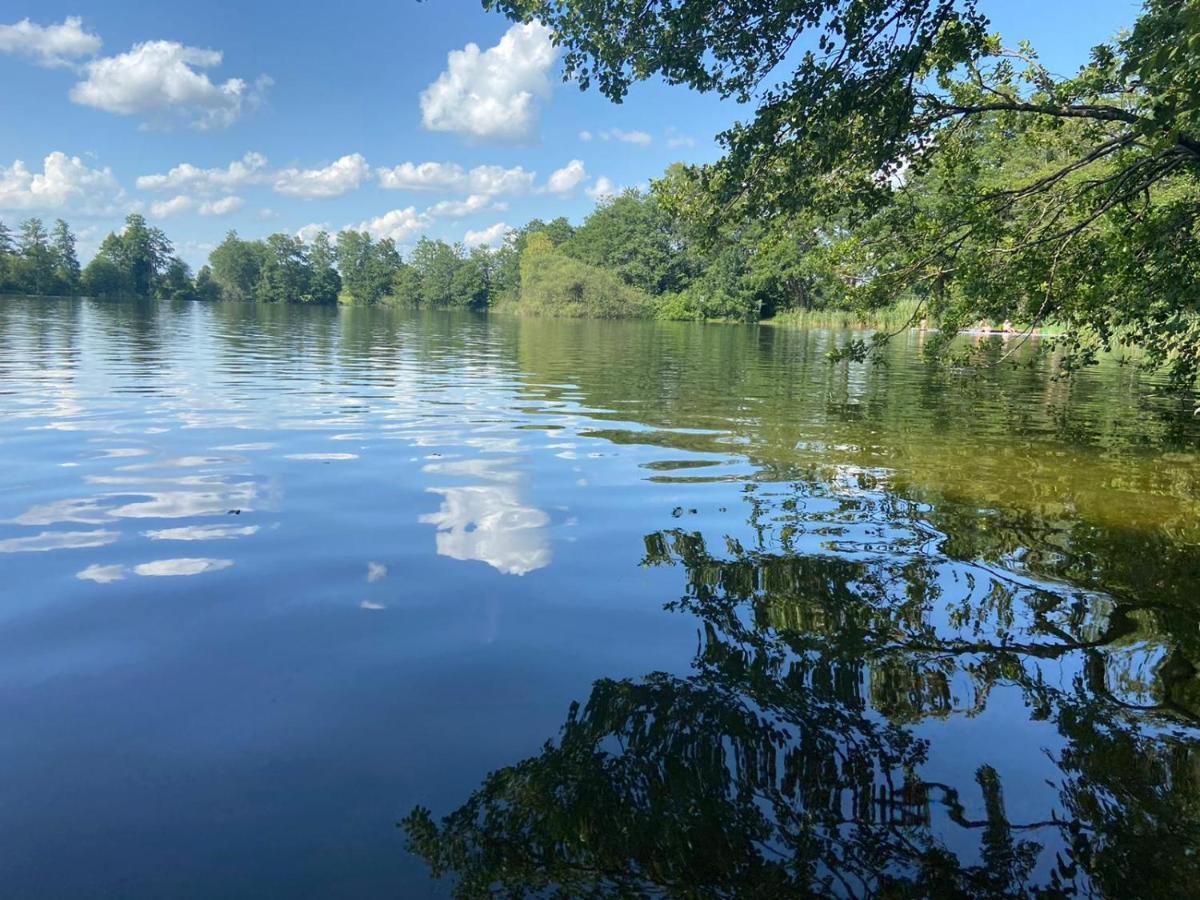 Отель Seepension Ostertach - Am Leitgeringer See Титмонинг Экстерьер фото