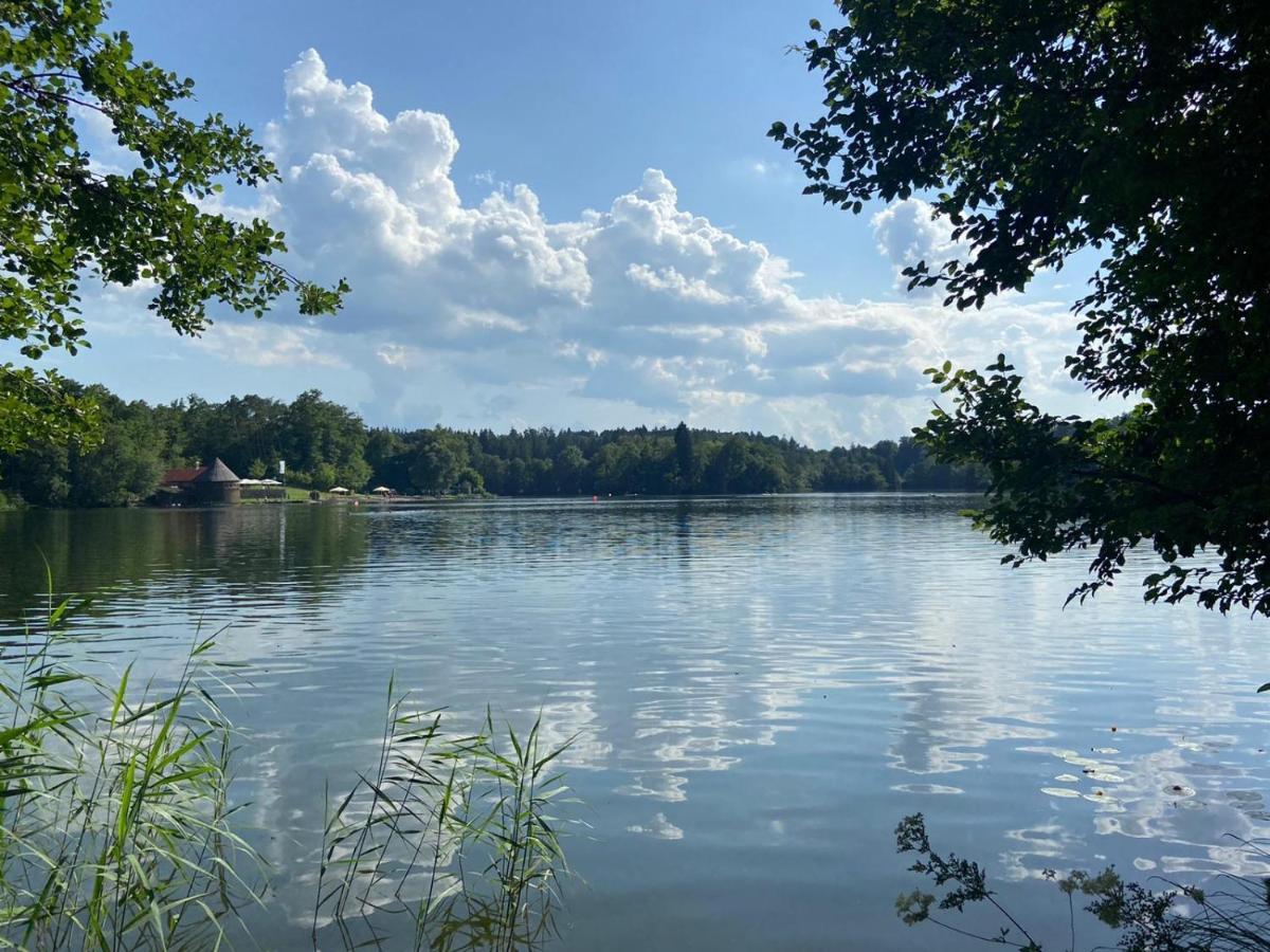 Отель Seepension Ostertach - Am Leitgeringer See Титмонинг Экстерьер фото