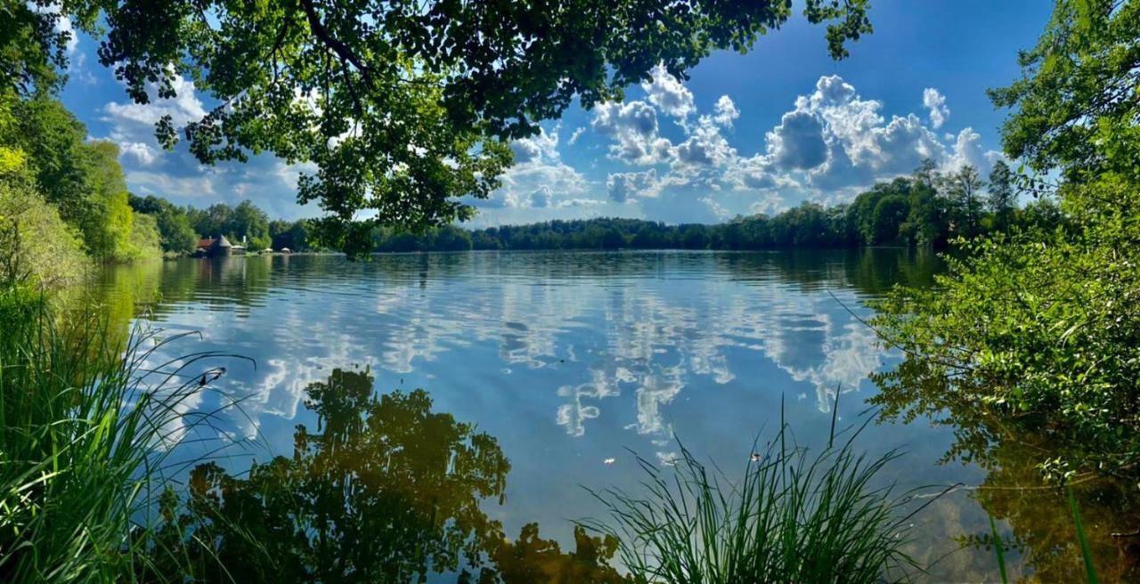 Отель Seepension Ostertach - Am Leitgeringer See Титмонинг Экстерьер фото